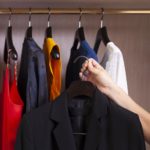 6 Kleiderbügel für Jacke und Anzug - Nussbaum