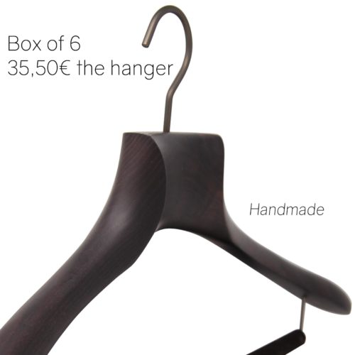 Luxury wooden hangers for suit and jacket with non slip bar