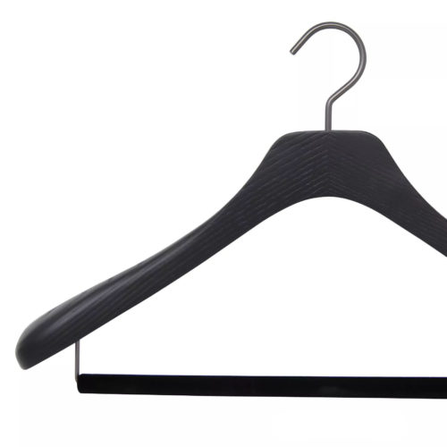 Cintre en bois de luxe pour veste, costume et manteau coloris noir