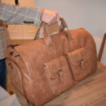 Sac de voyage en cuir vegan avec housse pour costume et chaussures