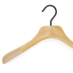 Cintre en bois naturel avec antiglisse pour robe et chemisier - 38 cm